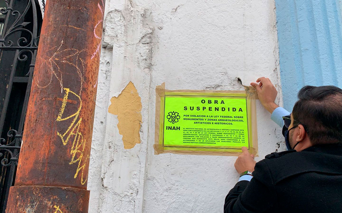 Reponen sellos de clausura a obra de remodelación en la zona de relevancia histórica de NL