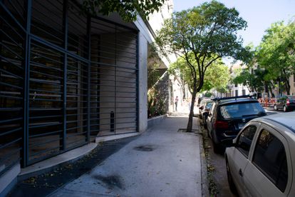 Repudio en Argentina por un ataque con bombas molotov a la sede del diario Clarín