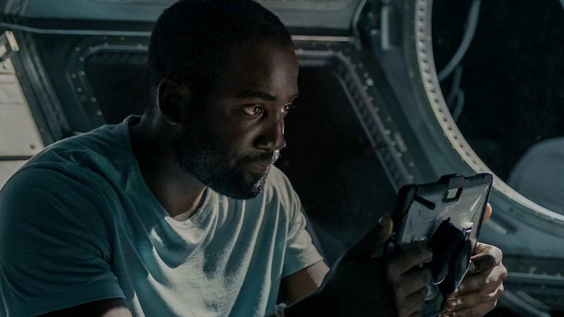 Shamier Anderson agradece a Halle Berry poder estar en ‘John Wick 4’