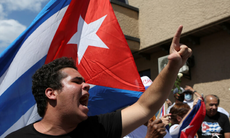 Tensa calma en Cuba: jornada de protesta mientras reabren las puertas al turismo