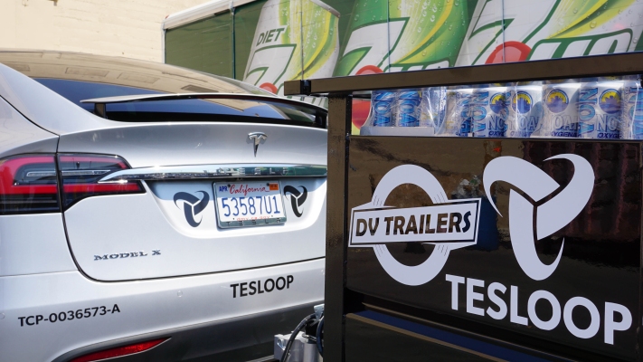 Tesloop realiza envíos de carga eléctrica sin emisiones, con un Tesla Model X
