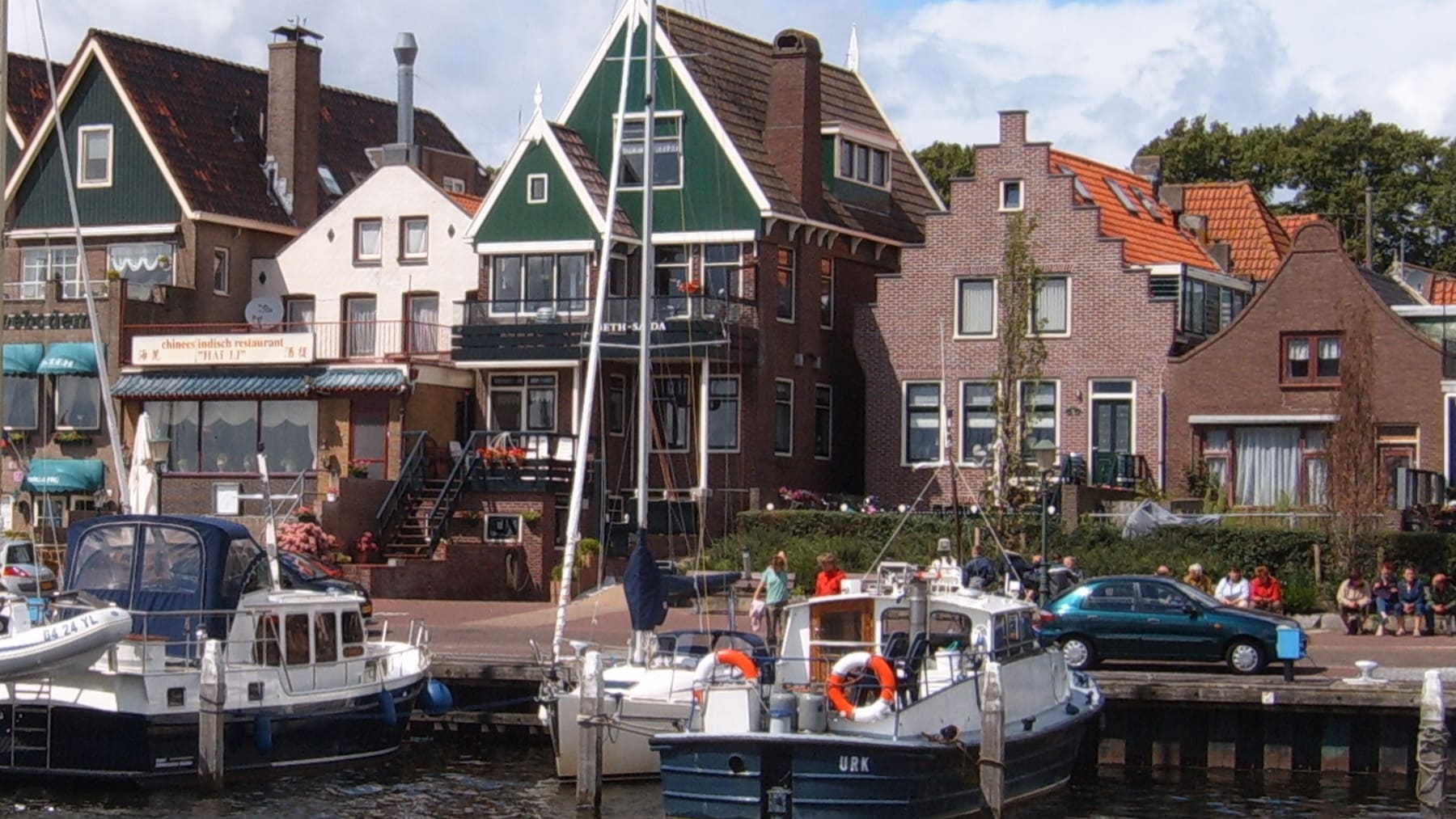 Urk, el pueblo donde los habitantes se ‘curan’ del coronavirus en la iglesia