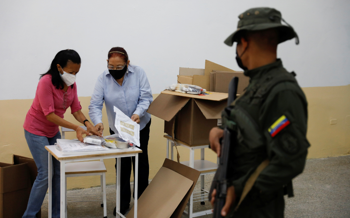 Venezuela regresa a las urnas en medio de desconfianza y divisiones en la oposición