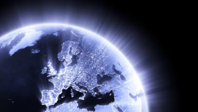 informado., quieres estar?  Trío de veteranos de los medios europeos abordan el problema de la economía de las noticias