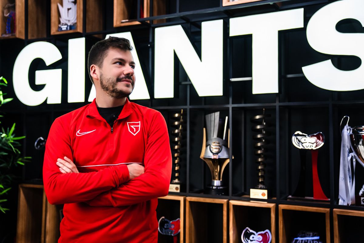 Entrenadores, managers, psicólogos: las otras profesiones que se abren paso en los deportes electrónicos