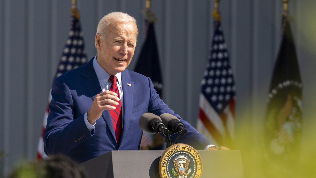 suspenden mandato de vacunas para contratistas federales de EEUU