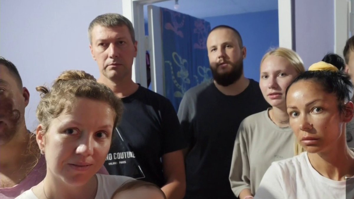 Grupo de rusos llega a la frontera de México para pedir asilo en EEUU