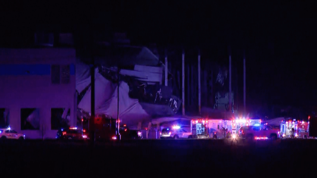 hay informes de personas atrapadas tras tormentas severas