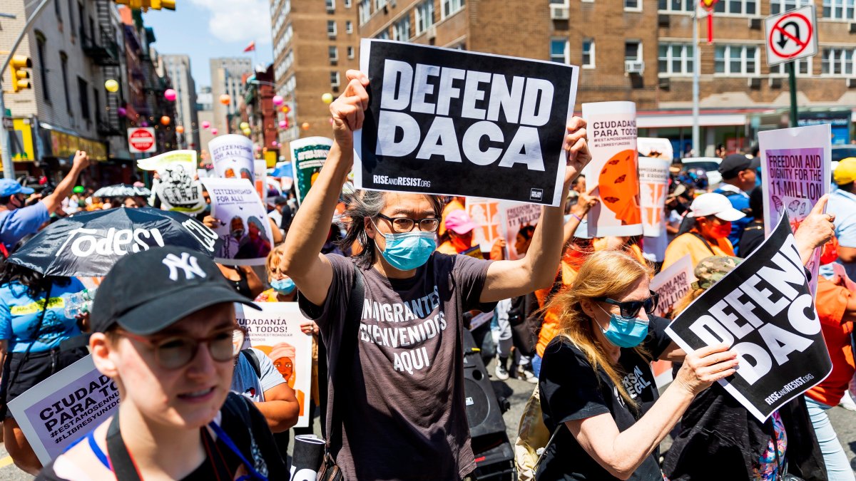 Condado y ciudad de Los Ángeles lideran coalición en apoyo al programa DACA