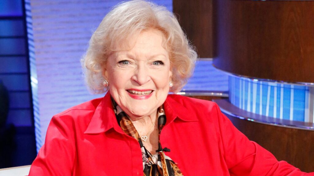 Betty White celebrará sus 100 años con un filme en cines sobre su vida y carrera