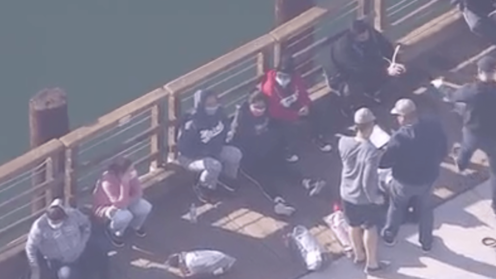 Interceptan bote con migrantes en Newport Beach