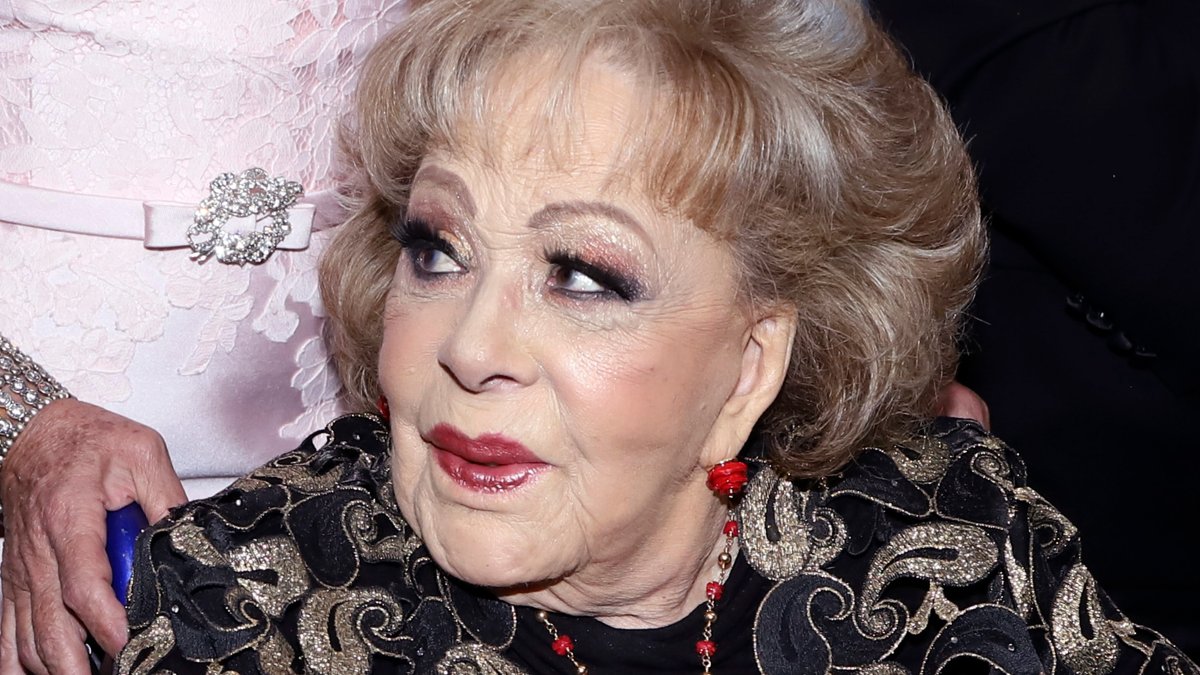 Silvia Pinal es “asintomática 100%” tras contraer COVID-19, según su hija mayor