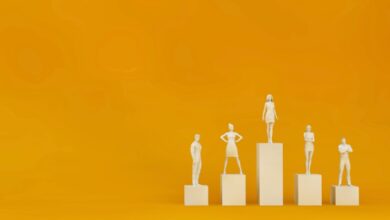 4 errores comunes que cometen las startups al establecer el pago para los trabajadores híbridos