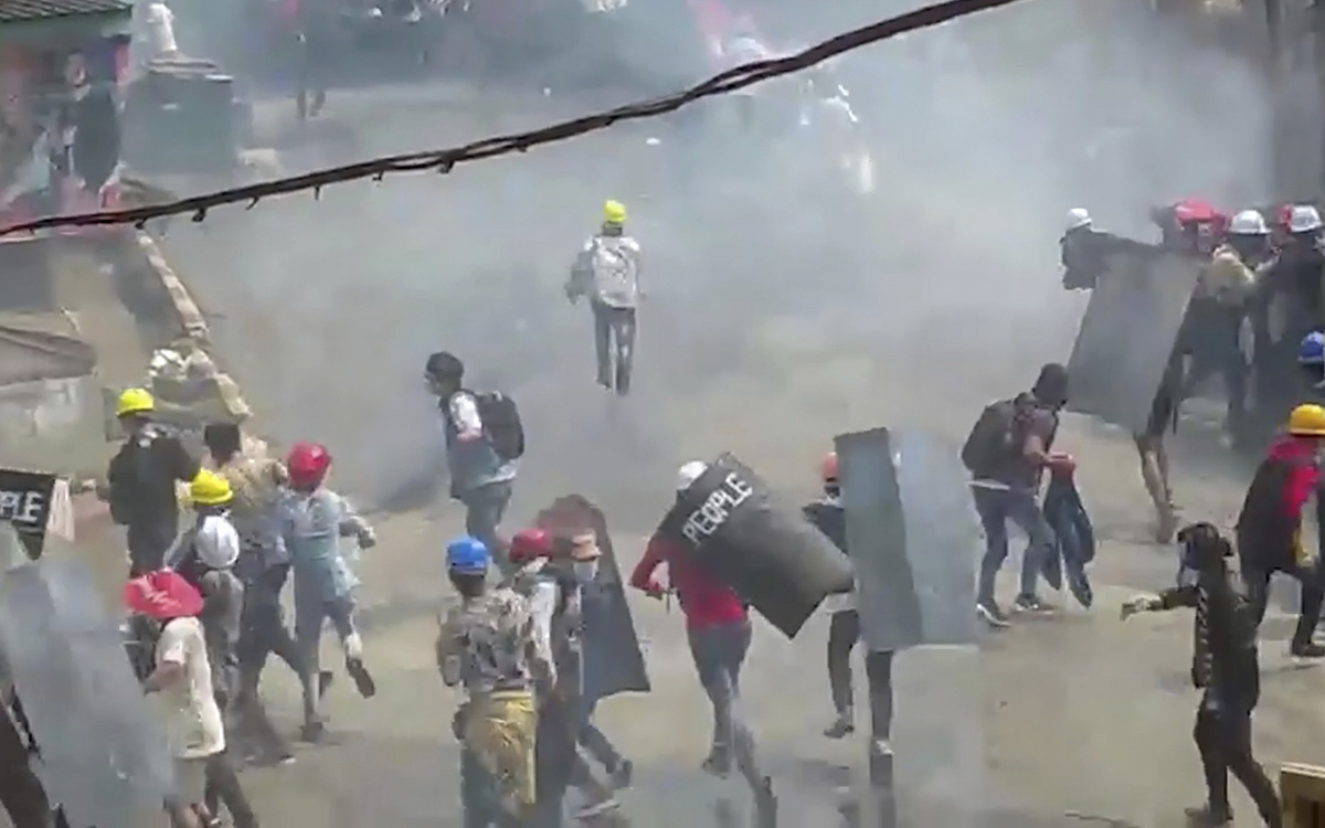 Al menos 38 muertos tras un ataque en el este de Myanmar atribuido a la junta militar