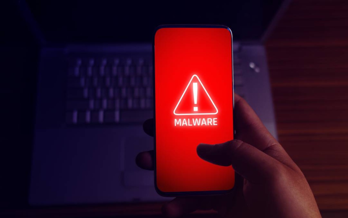 Alerta INAI de aplicaciones diseñadas para robar información confidencial