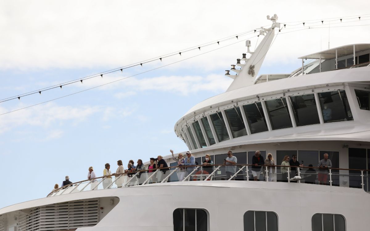 Alerta por brote de Covid-19 en crucero que pasó por México