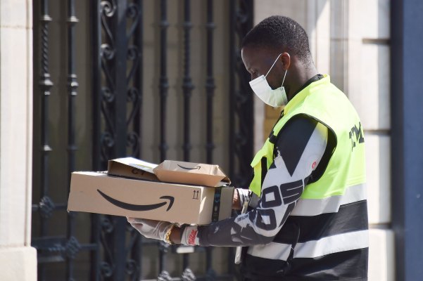 Amazon fija los costos de COVID-19 en un estimado de $ 4 mil millones el próximo trimestre