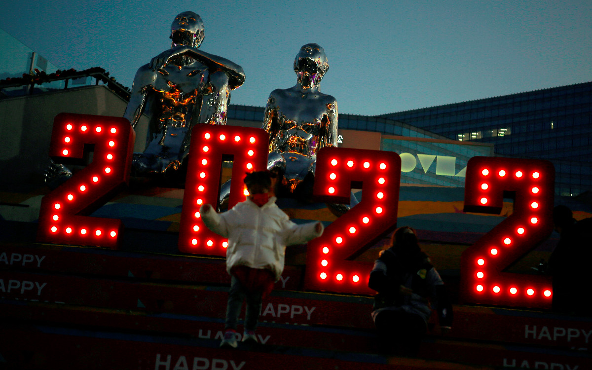 Arranca el 2022, entre ómicron y restricciones sanitarias | Video