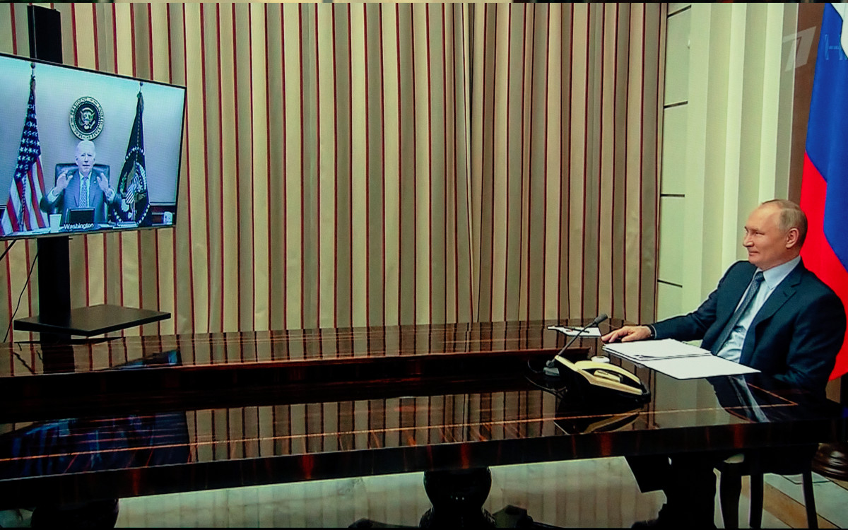 Biden y Putin inician conversaciones tras advertencia de sanciones si Rusia invade Ucrania