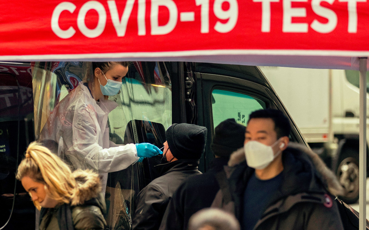 Casos ómicron se duplican en 1.5 a 3 días en áreas con diseminación local: OMS