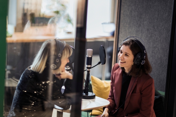 Casted recauda $ 7 millones para escalar su plataforma de podcasts B2B