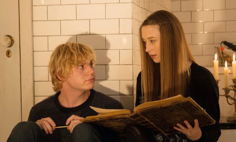 Cómo AHS: Apocalypse arregló el romance de Tate y Violet (y lo rompió de nuevo)