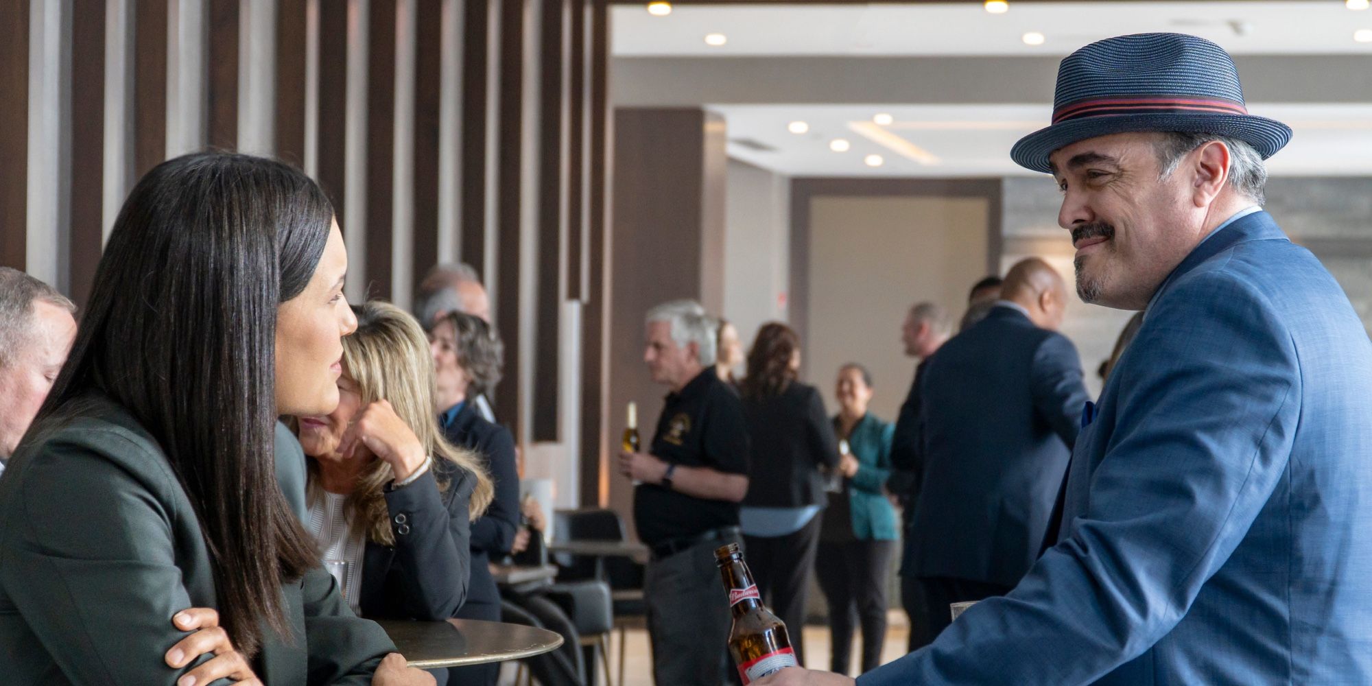 Dexter: New Blood Star explica por qué Angel coqueteó de inmediato con Angela