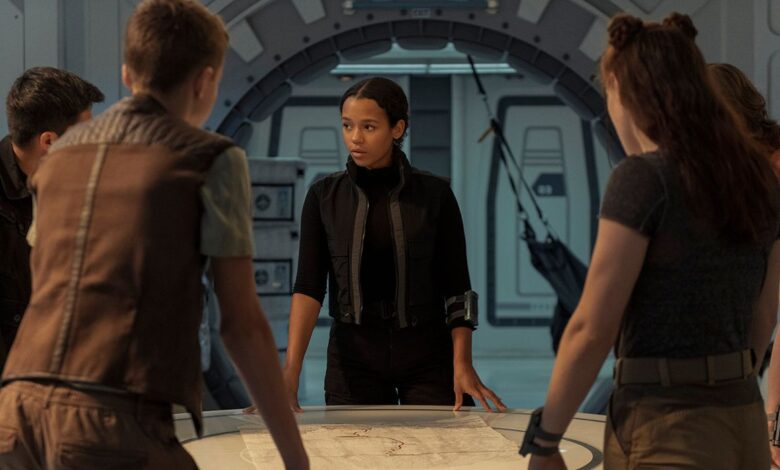 Entrevista a Max Jenkins, Mina Sundwall y Taylor Russell: Lost In Space T3
