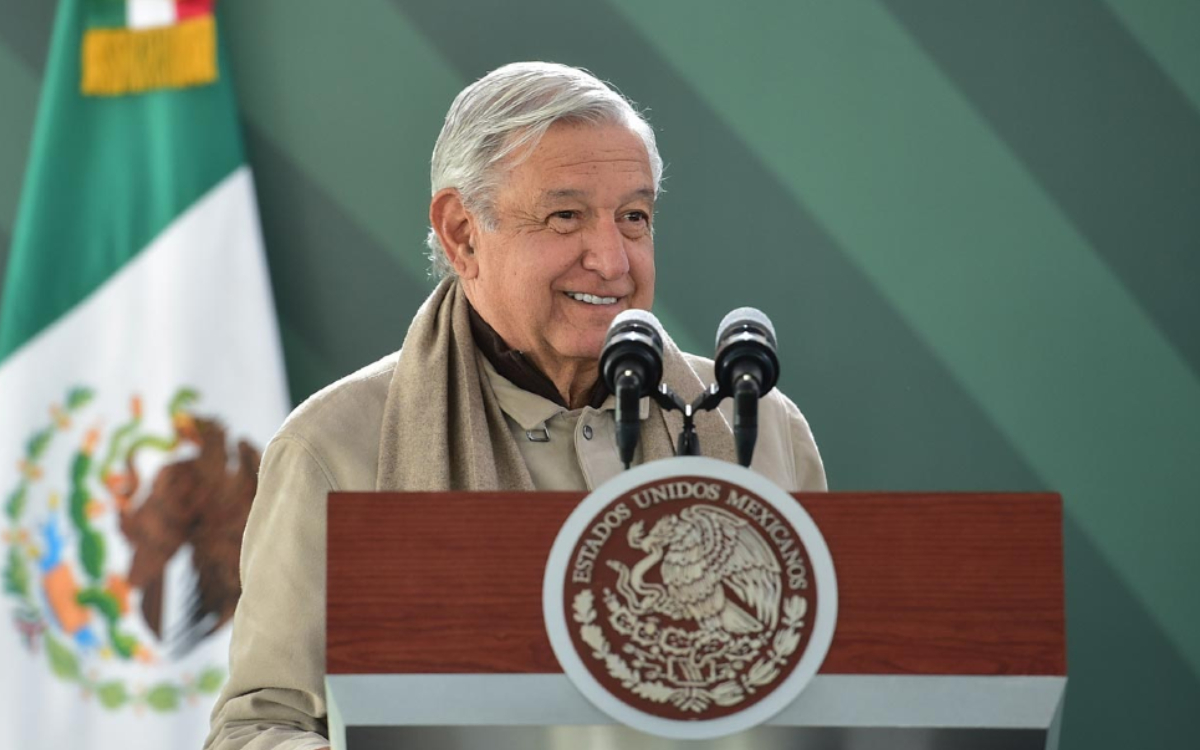 Exigimos respeto a los paisanos y a México: AMLO