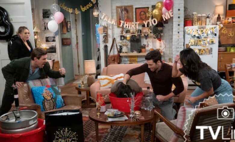 Imágenes de Cómo conocí a vuestro padre muestran travesuras al estilo HIMYM