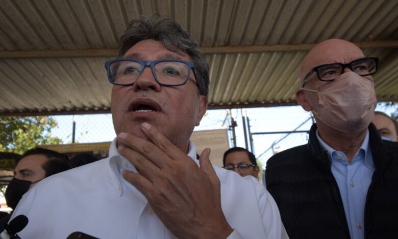 Impiden a Monreal entrar a penal de Veracruz para visitar a Del Río Virgen