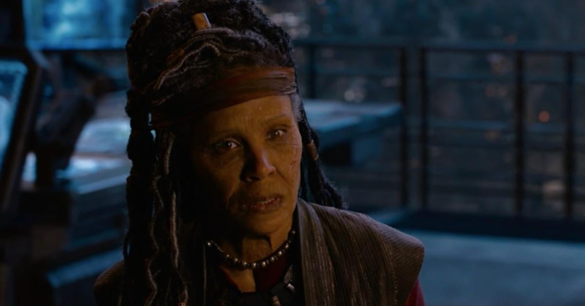 Jada Pinkett Smith comparte una mirada a la transformación del maquillaje en cinco horas