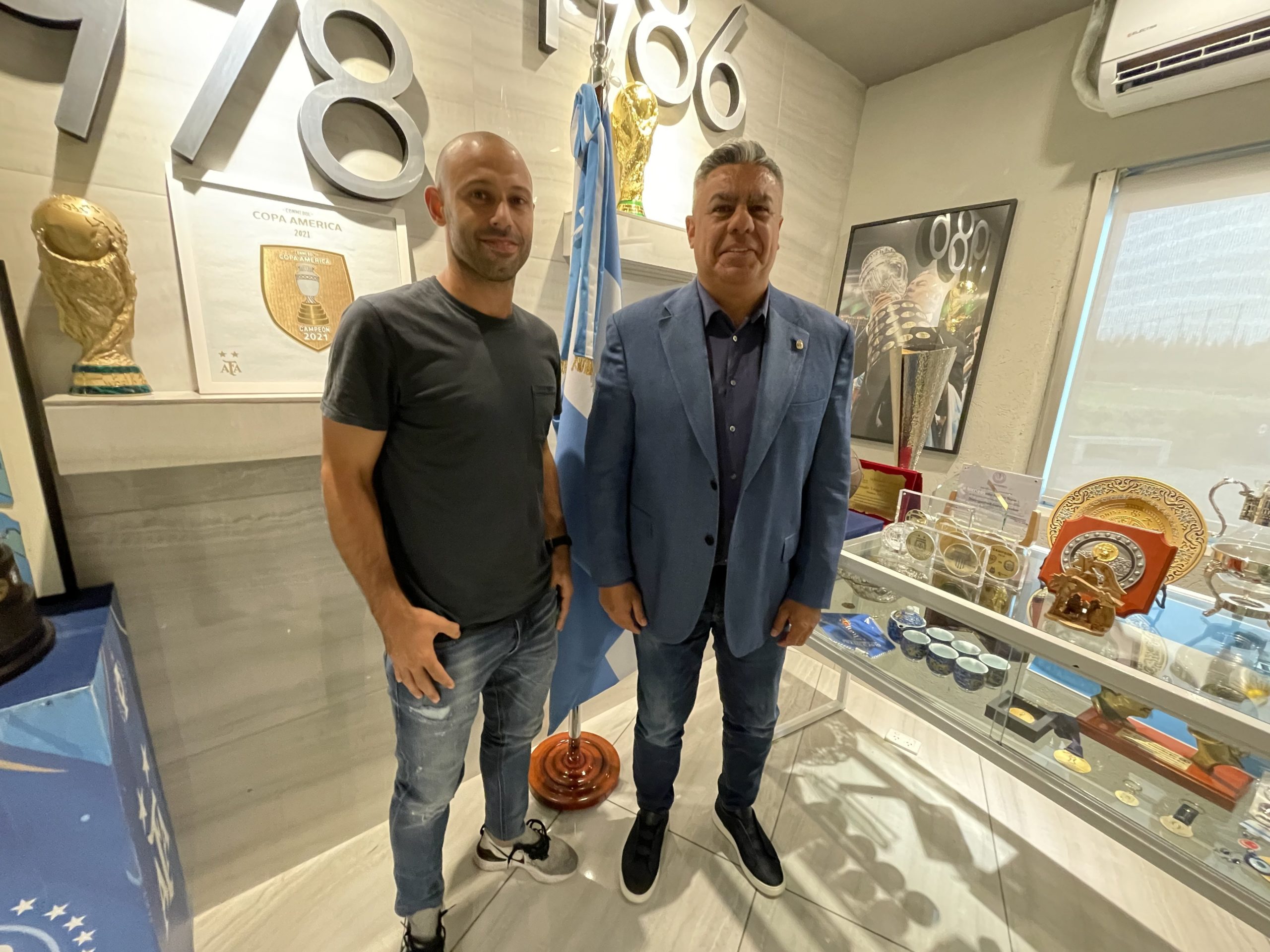 Javier Mascherano debuta como director técnico con la Sub-20 de Argentina