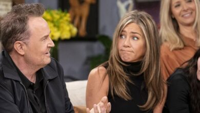 Jennifer Aniston salió de la reunión de amigos varias veces