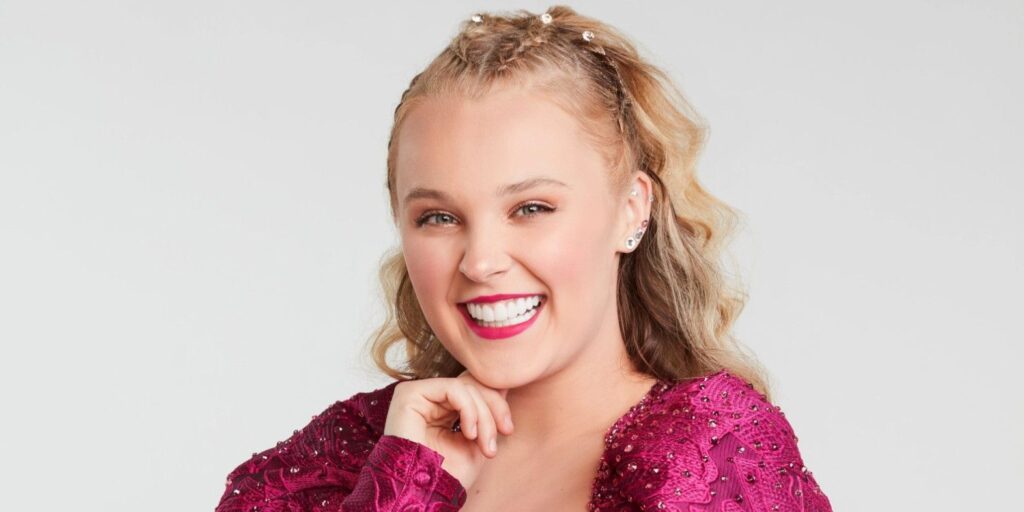 JoJo Siwa agradece a los fans después de ganar el premio People's Choice Award por DWTS Stint