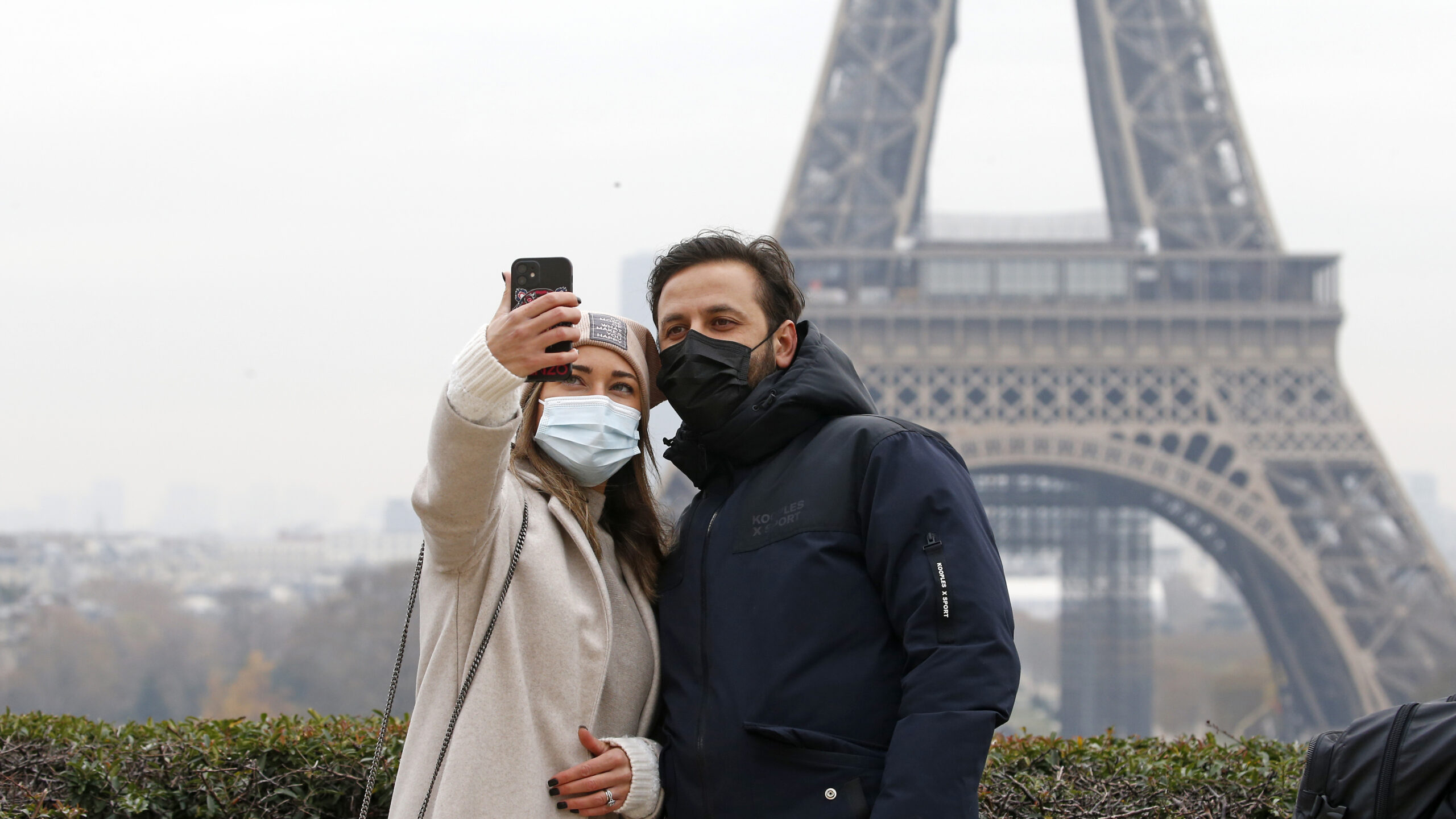 La OMS advierte de una nueva oleada de COVID-19 en Europa por la variante Ómicron