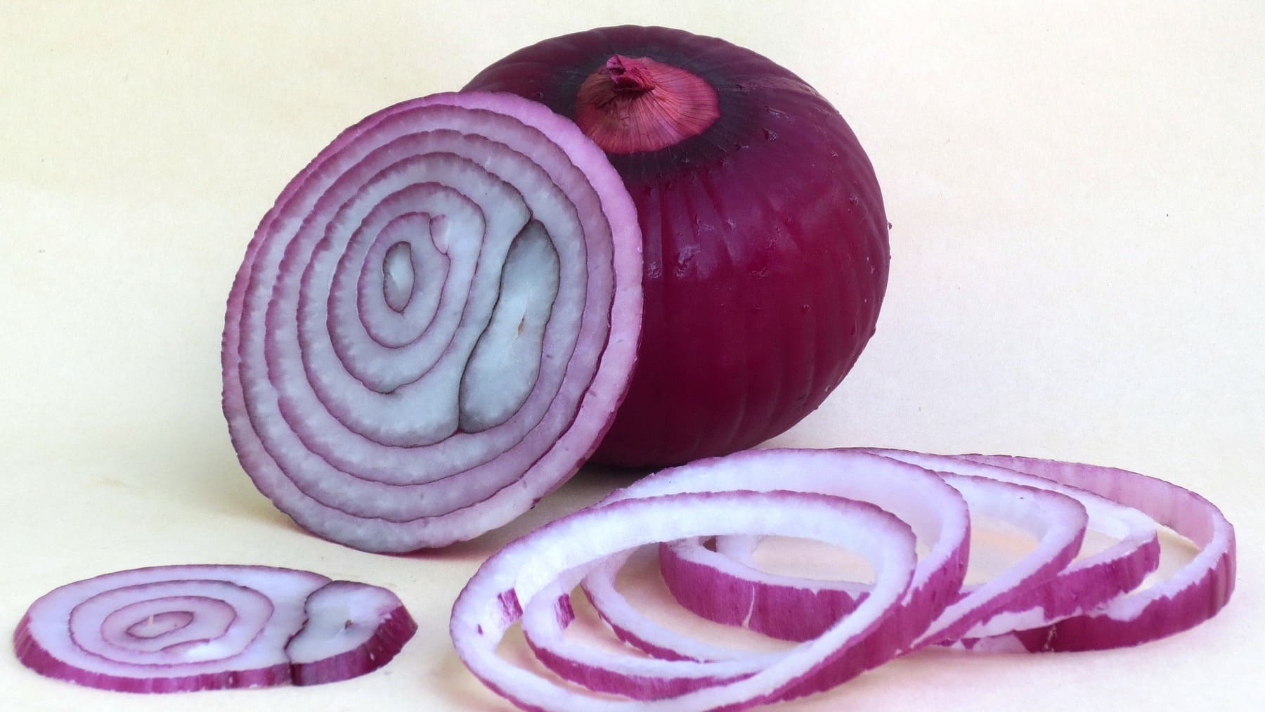 La diferencia entre cebolla, cebolleta y cebollino