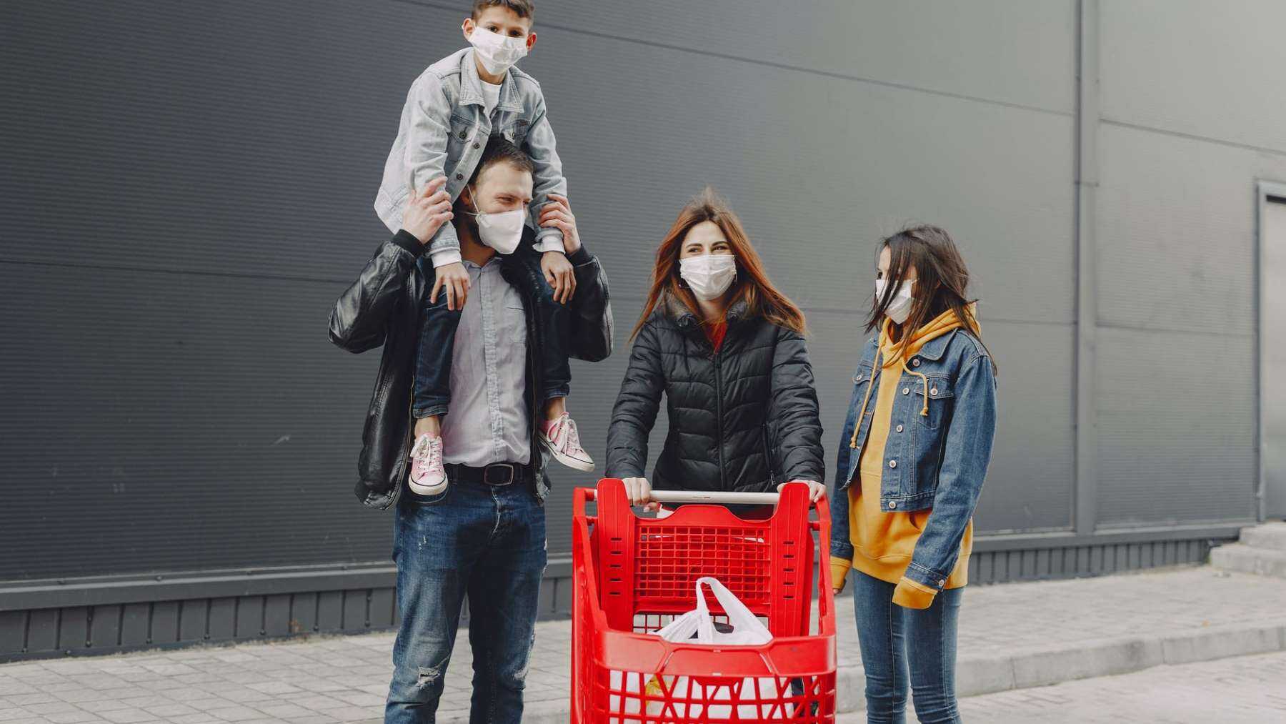 La razón por la que los carritos de la compra se desvían