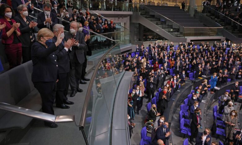 La salida de Merkel acentúa la pérdida de poder de los populares en la Unión Europea
