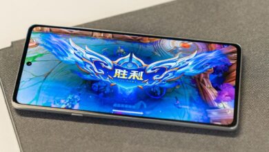 Moto Edge X30 será perfecto para tomar selfies y se cargará en un apuro
