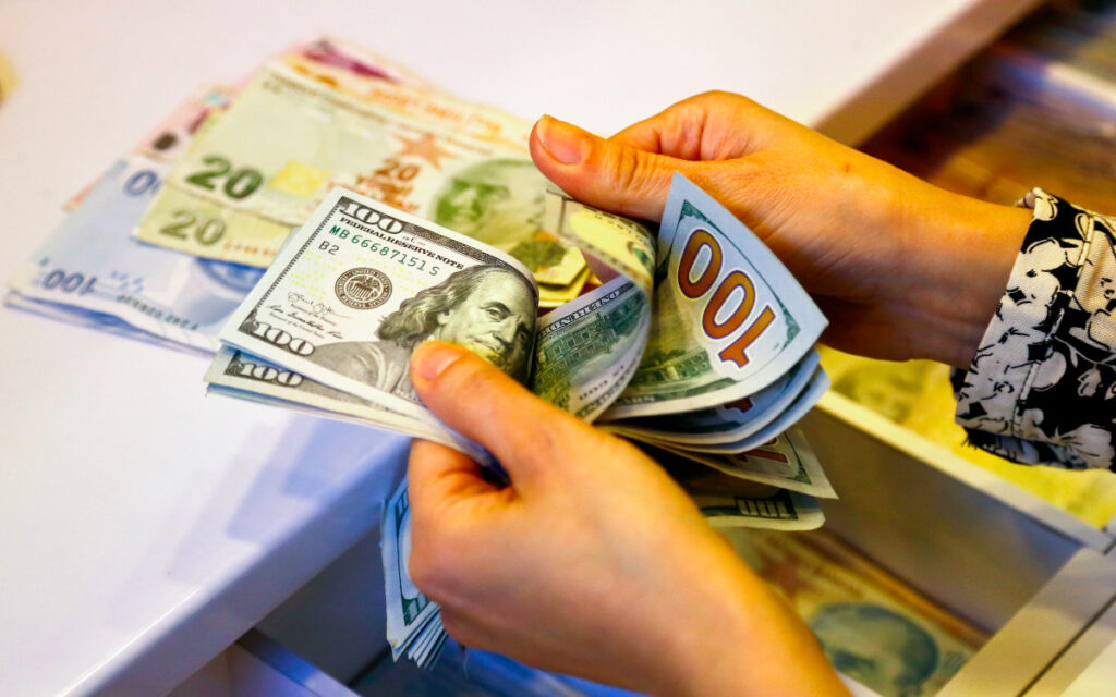 OCDE advierte pérdida de impulso y crecientes desequilibrios de recuperación global