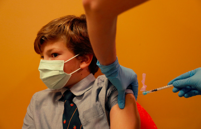 Países que inmunizan a niños es porque tienen ‘excedente’ de vacunas, dice López-Gatell