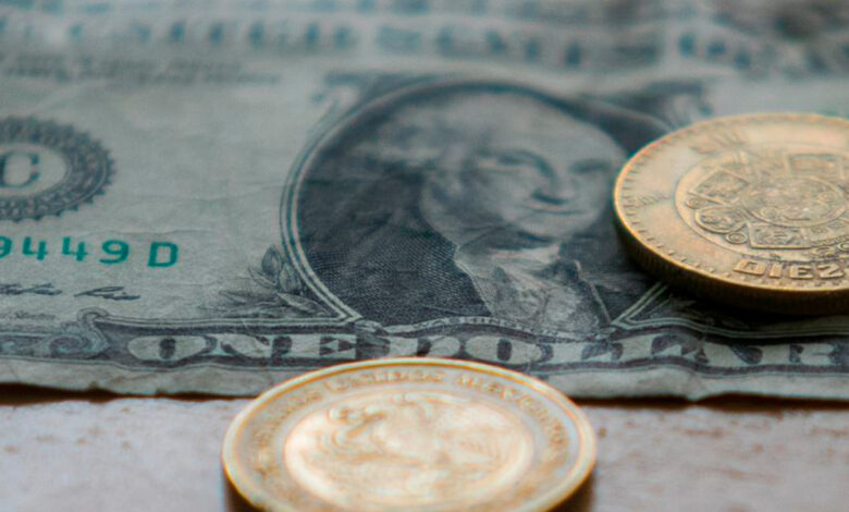 Peso y BMV registran altibajos, a la espera de datos sobre inflación en EU