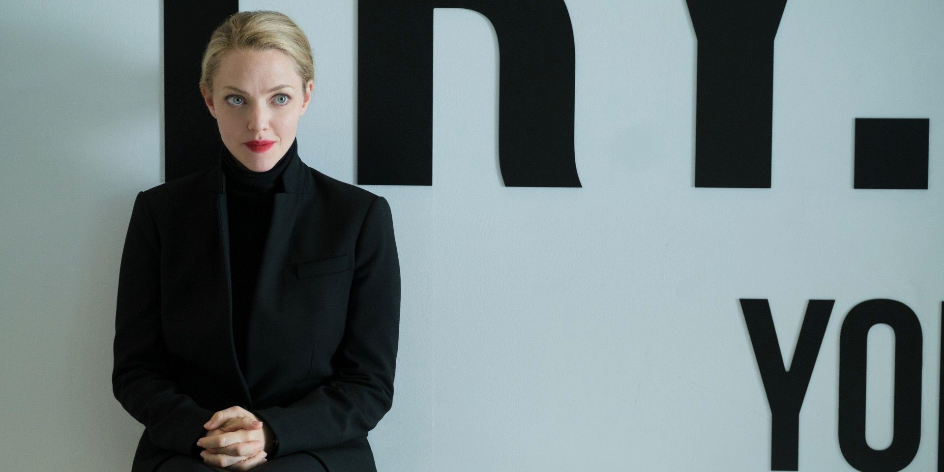 Primer vistazo a Amanda Seyfried como Elizabeth Holmes en The Dropout Images