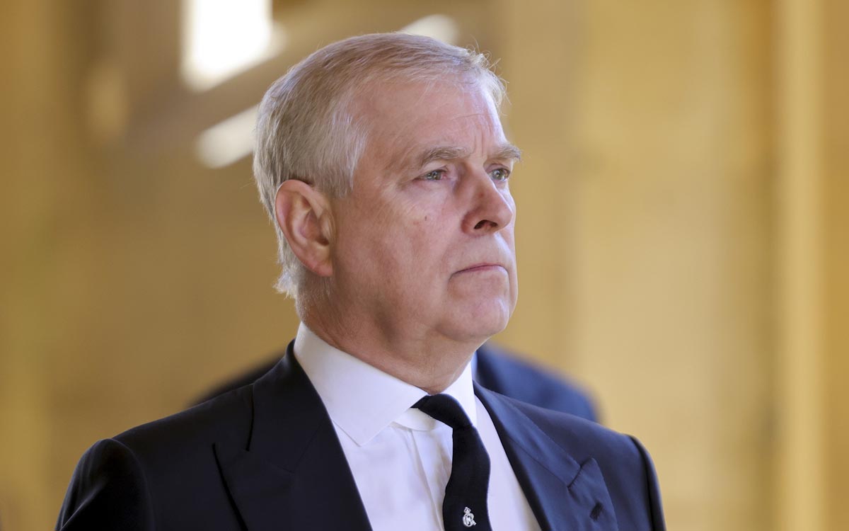 Príncipe Andrés impugna acusación en su contra por abuso sexual