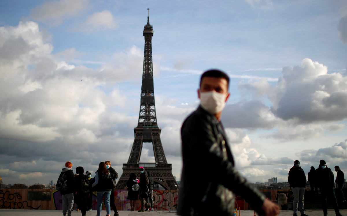 Recomienda EU no viajar a Francia ante nueva ola de covid