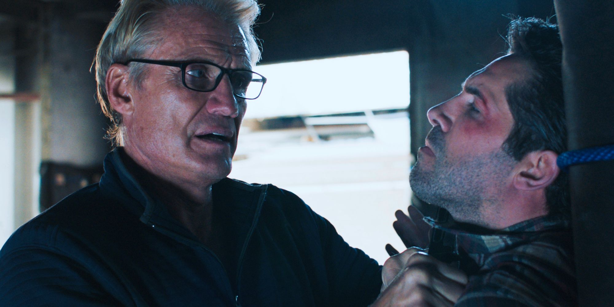 Revisión de Castle Falls: Thriller de acción bien elaborado carece de claridad narrativa