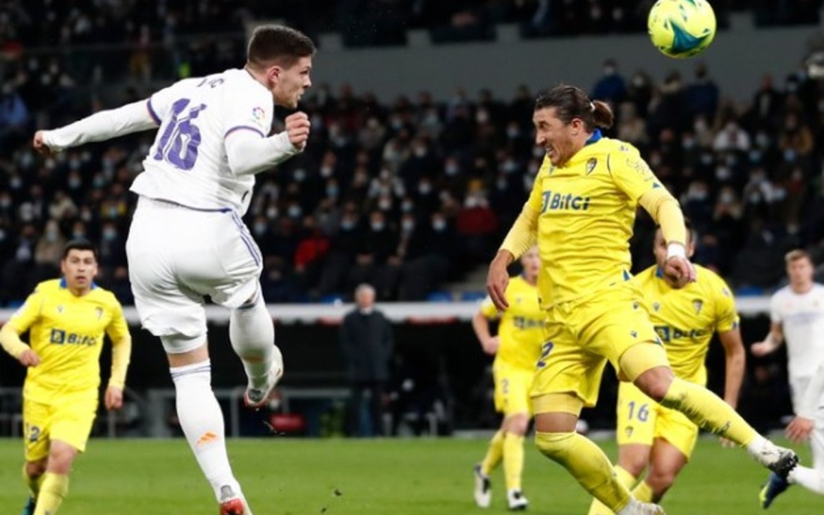 Se le indigesta Cádiz al Real Madrid en el Santiago Bernabéu | Video
