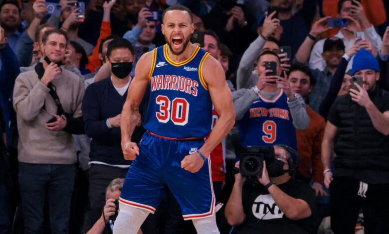 Stephen Curry rompe el récord de triples en la historia de la NBA