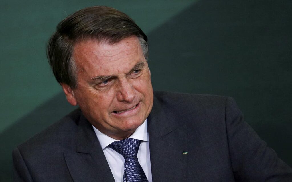 Supremo de Brasil abre investigación a Bolsonaro por relacionar vacuna antiCovid con el sida